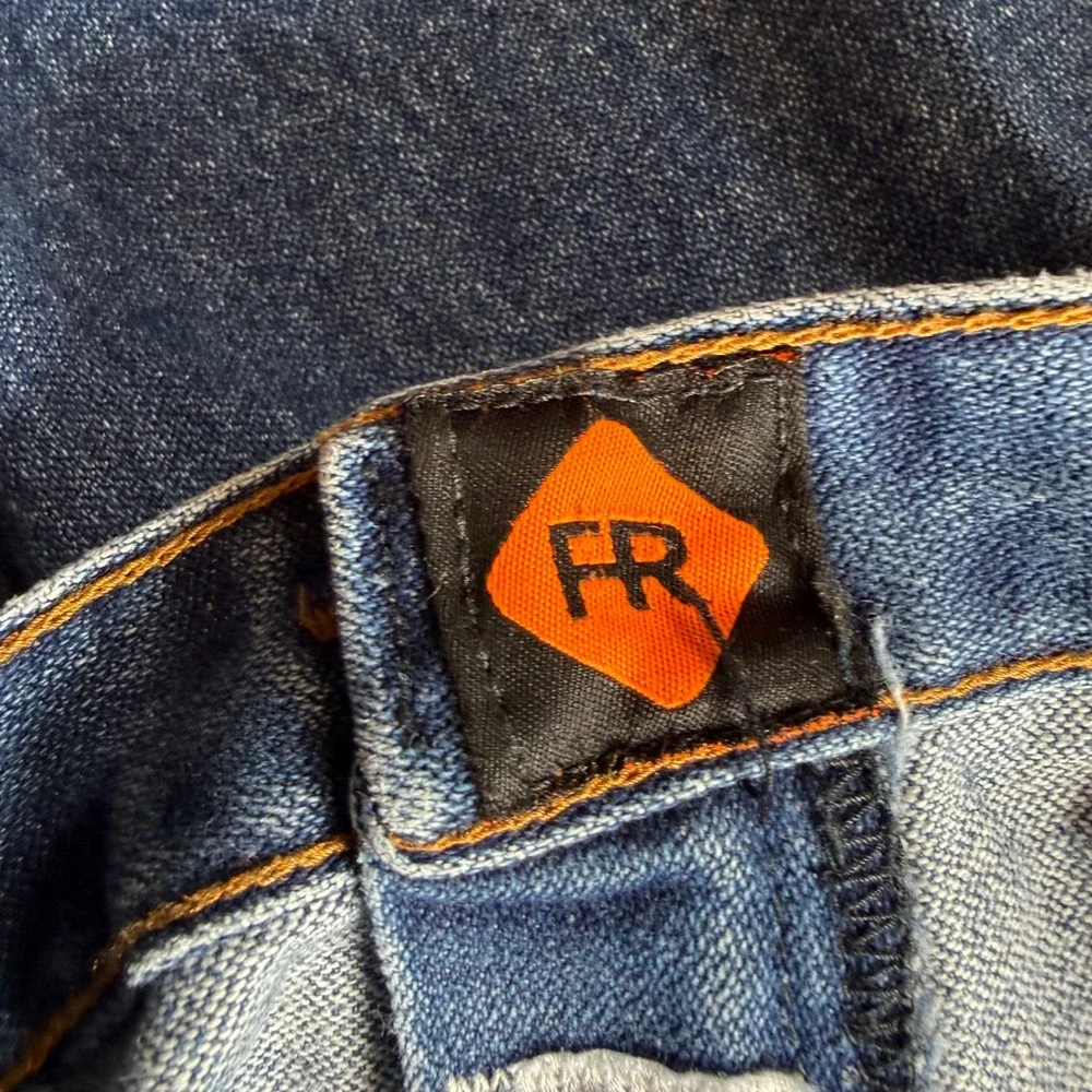 Wrangler FR Flame Resistant Relaxed Fit Jeans Dark Wash Blue 40x30 HRC2 2112